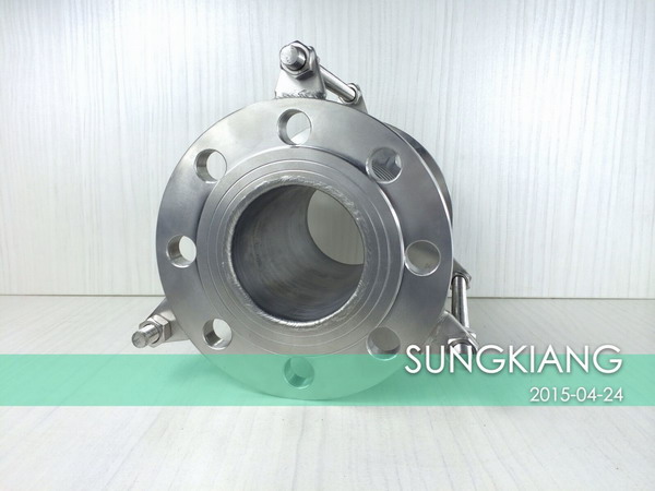 波紋補償器內部增加一個導流筒有什么作用？