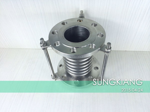 波紋補償器內部增加一個導流筒有什么作用？