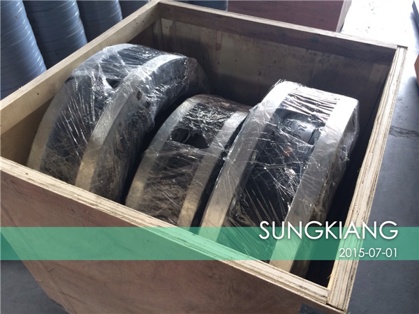 《上海淞江減震器》美標橡膠接頭裝箱出口