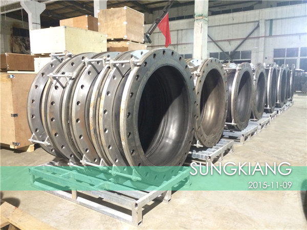 出口印尼OKI造紙廠項目橡膠撓性接頭準備打包 出口印尼OKI造紙廠項目橡膠撓性接頭準備打包