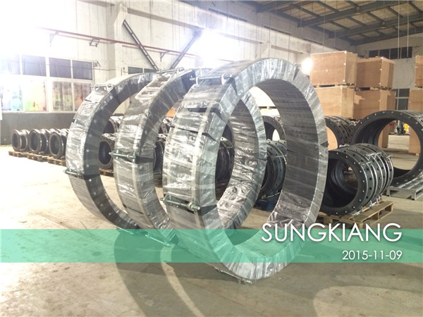 出口印尼OKI造紙廠項目橡膠撓性接頭準備打包 出口印尼OKI造紙廠項目橡膠撓性接頭準備打包