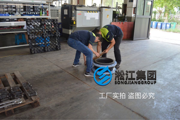 【圖析】DN400橡膠接頭壓力檢測“好質量不是說說而已” 【圖析】DN400橡膠接頭壓力檢測“好質量不是說說而已”