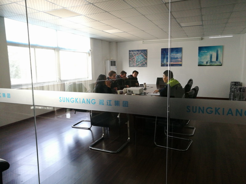 德國友人參觀上海淞江減震器集團