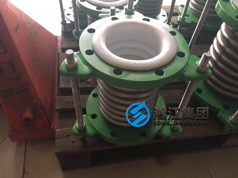 【發(fā)貨現(xiàn)場(chǎng)】?jī)?nèi)襯四氟波紋膨脹節(jié)發(fā)往四川攀枝花 【發(fā)貨現(xiàn)場(chǎng)】?jī)?nèi)襯四氟波紋膨脹節(jié)發(fā)往四川攀枝花