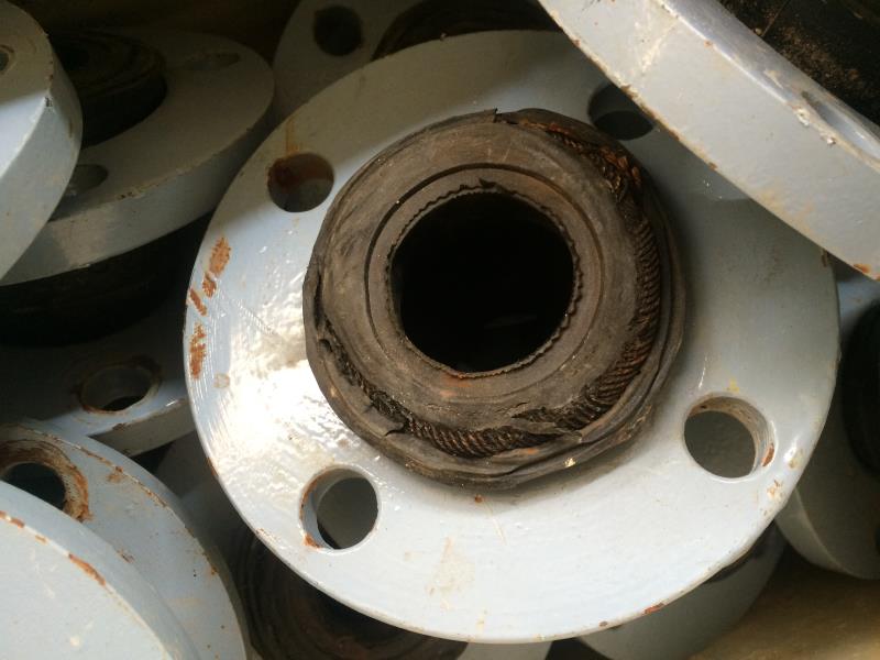 為什么橡膠接頭與對夾式軟密封蝶閥連接后出現泄漏現象? 為什么橡膠接頭與對夾式軟密封蝶閥連接后出現泄漏現象?