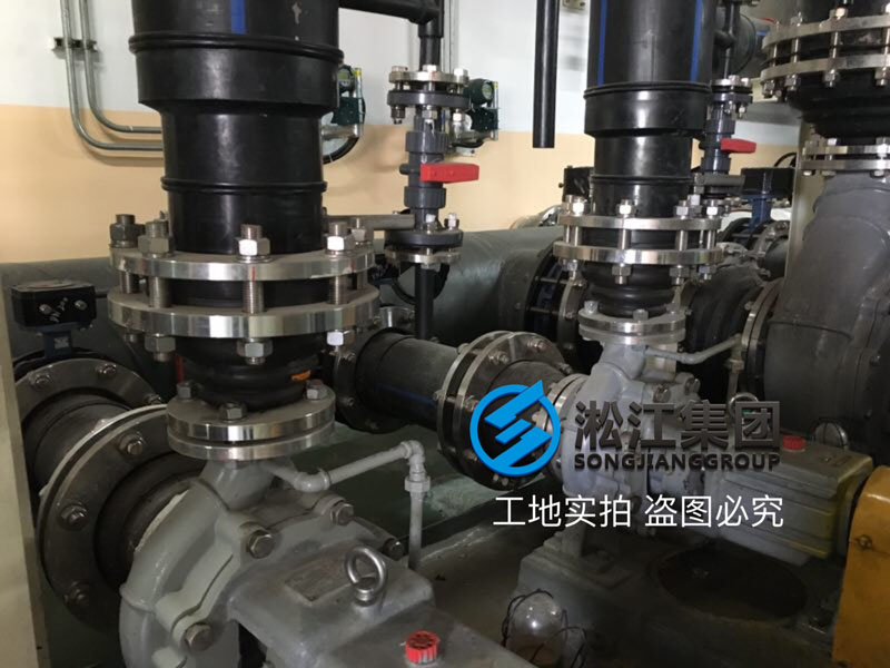 【使用現(xiàn)場(chǎng)】EPDM異徑橡膠接頭安裝在昆山三星機(jī)電 【使用現(xiàn)場(chǎng)】EPDM異徑橡膠接頭安裝在昆山三星機(jī)電