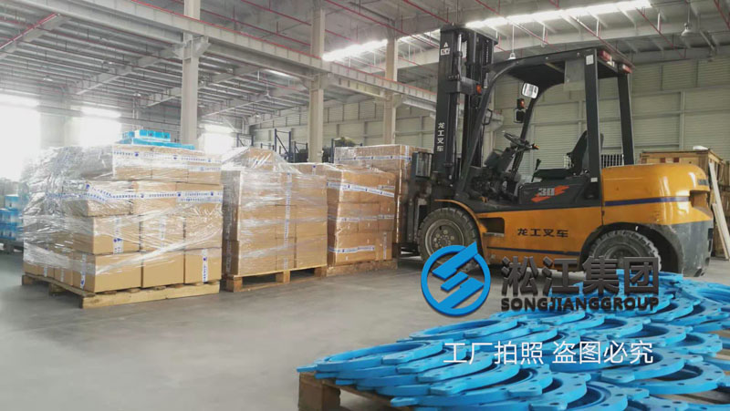 整托盤的彈簧減震器發(fā)貨現(xiàn)場“新工廠” 整托盤的彈簧減震器發(fā)貨現(xiàn)場“新工廠”