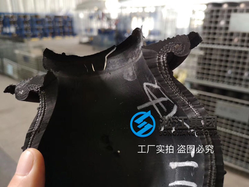 采用全自動硫化機控制橡膠接頭質量“接軌2025” 采用全自動硫化機控制橡膠接頭質量“接軌2025”