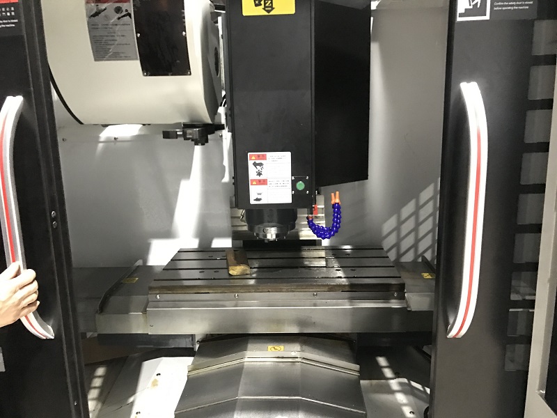 【設備】生產車間新增一臺三軸加工中心