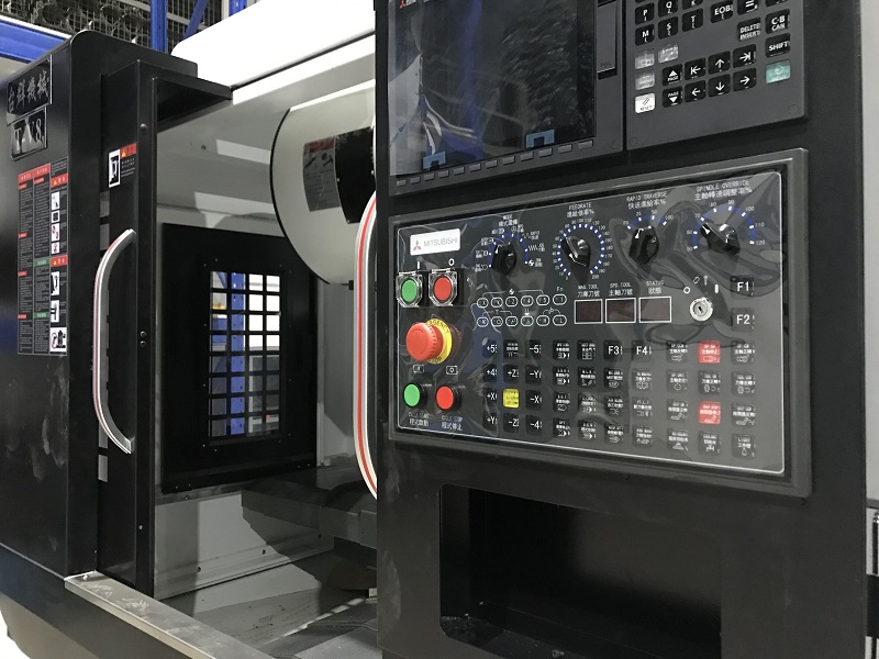 【設備】生產車間新增一臺三軸加工中心 【設備】生產車間新增一臺三軸加工中心