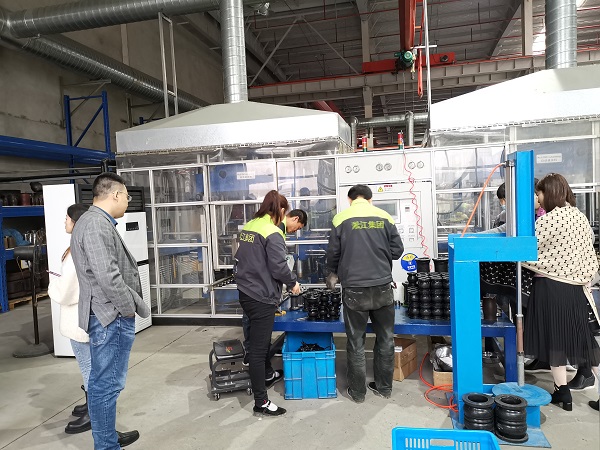 熱烈歡迎上海交大工商管理55期同學蒞臨指導工作 熱烈歡迎上海交大工商管理55期同學蒞臨指導工作