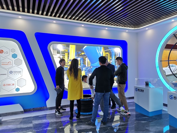 熱烈歡迎上海交大工商管理55期同學蒞臨指導工作 熱烈歡迎上海交大工商管理55期同學蒞臨指導工作