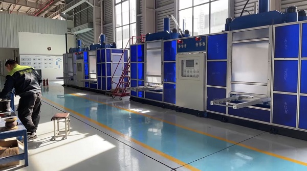 全自動(dòng)橡膠接頭硫化機(jī)陸續(xù)進(jìn)廠“響應(yīng)國(guó)家2025智能制造”